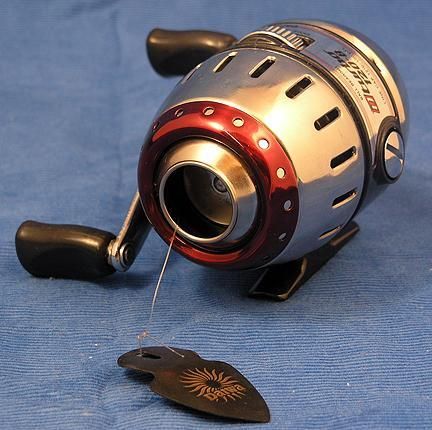 BIG DAIWA D TURBO SPINCAST REEL BRAND NEW WOW NICE  